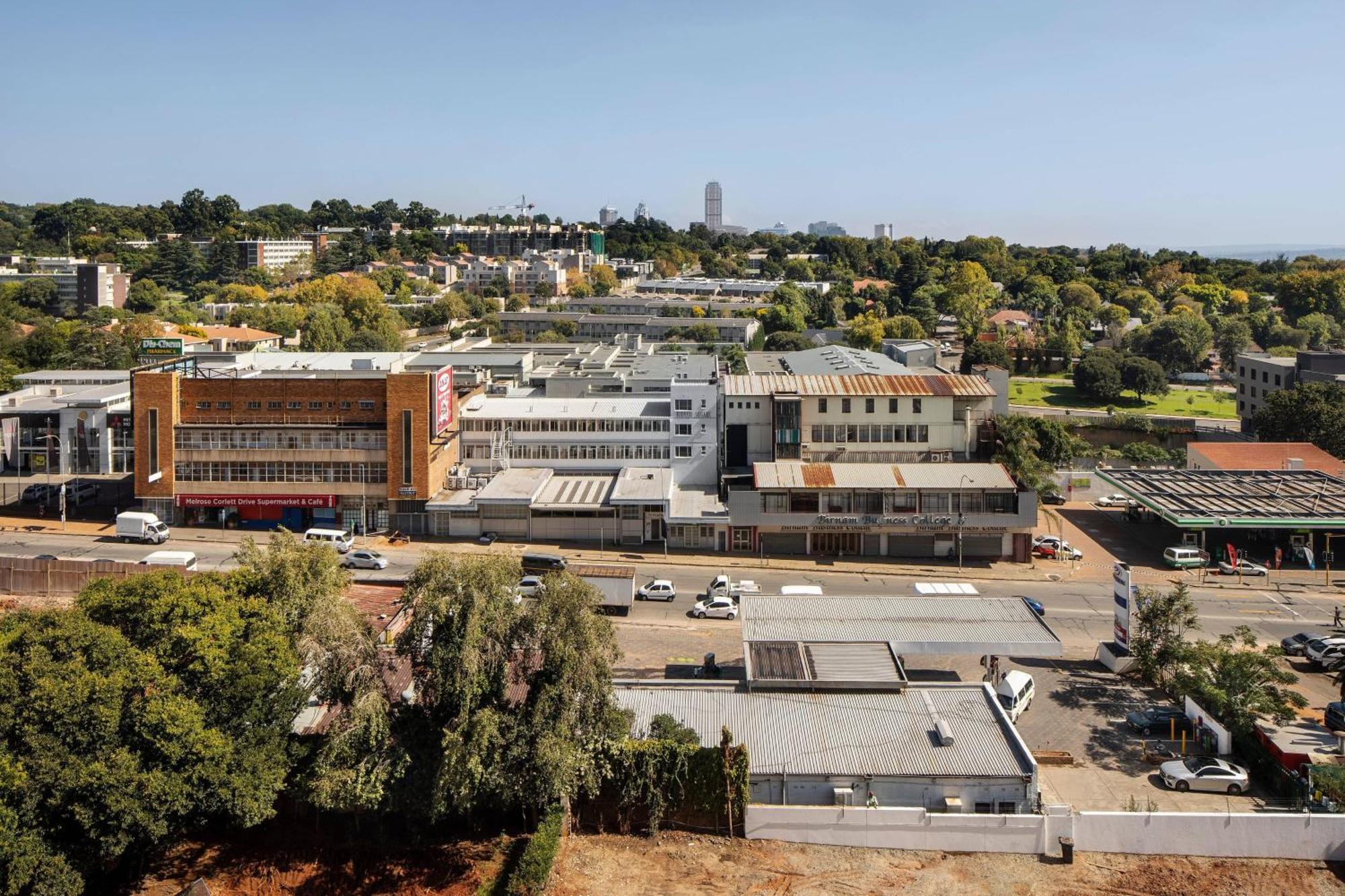 Johannesburg Marriott Hotel Melrose Arch Exterior photo