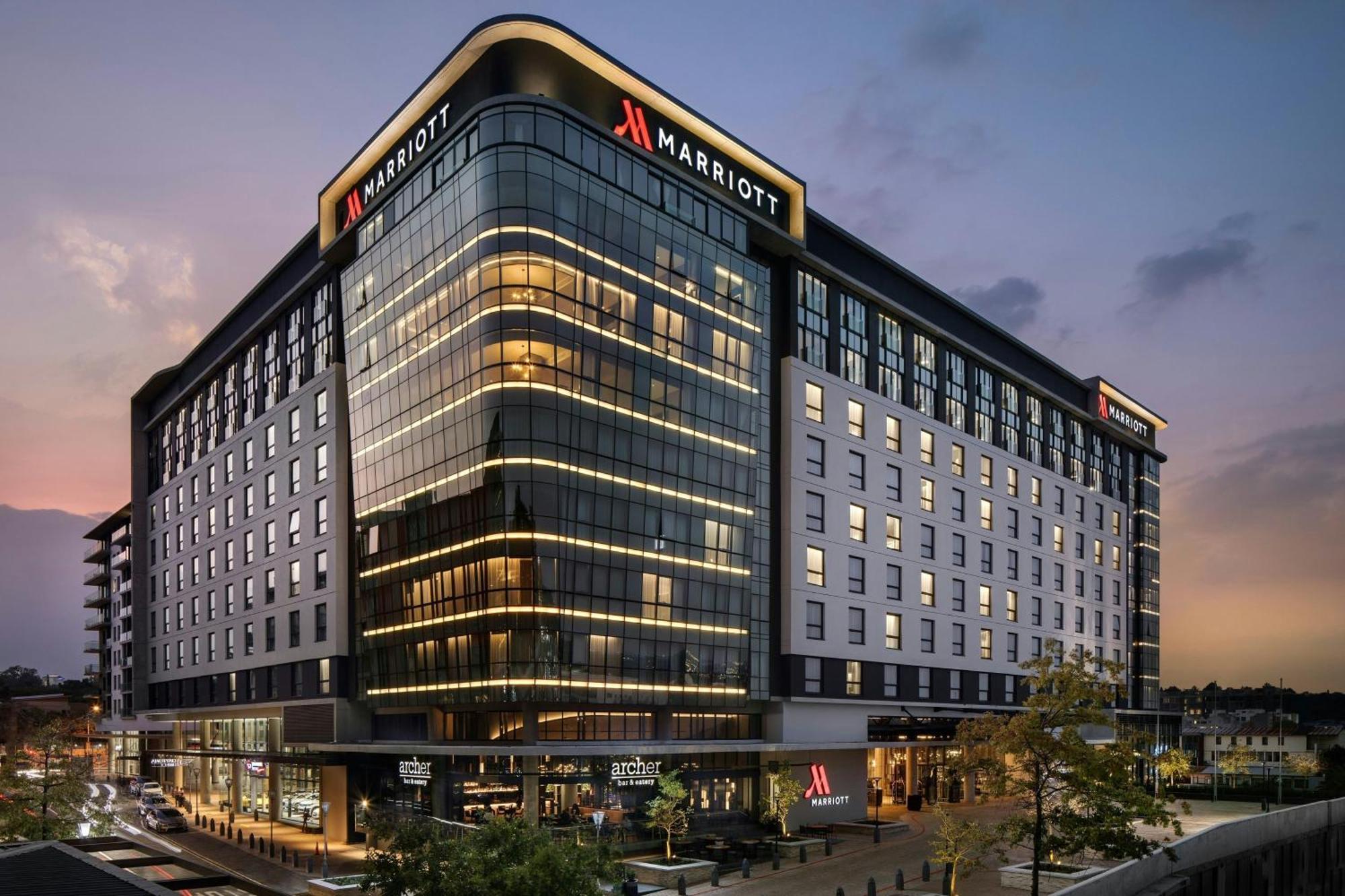 Johannesburg Marriott Hotel Melrose Arch Exterior photo