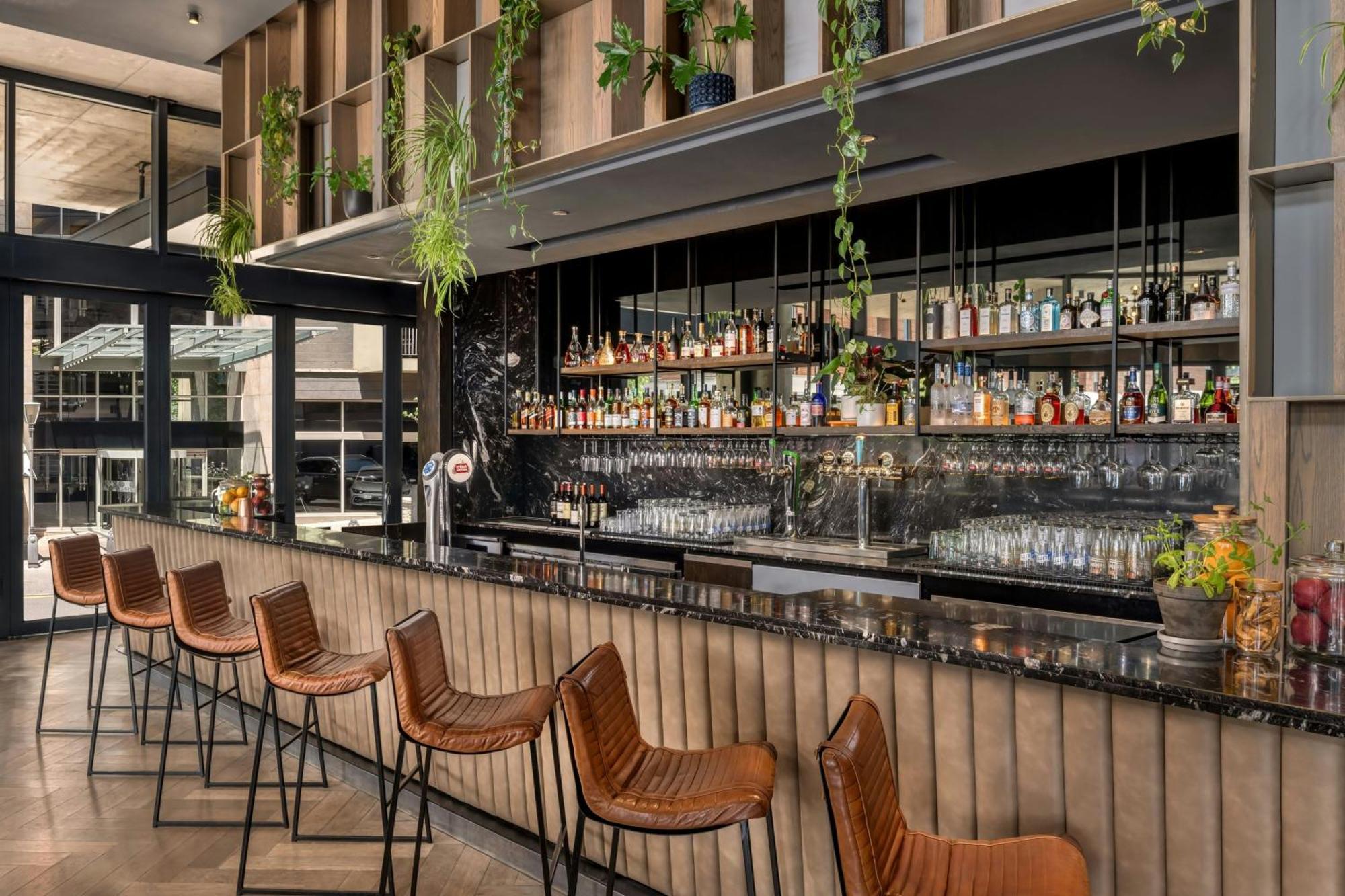 Johannesburg Marriott Hotel Melrose Arch Exterior photo