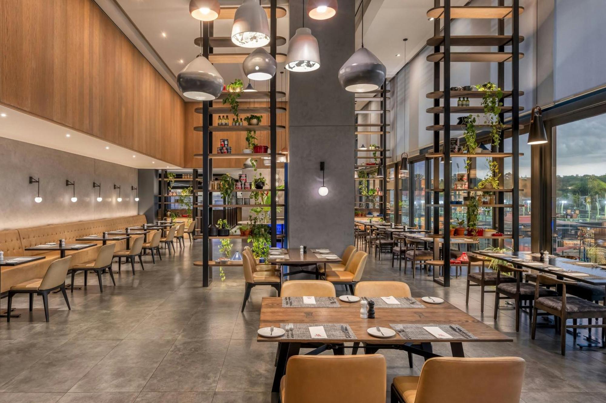 Johannesburg Marriott Hotel Melrose Arch Exterior photo