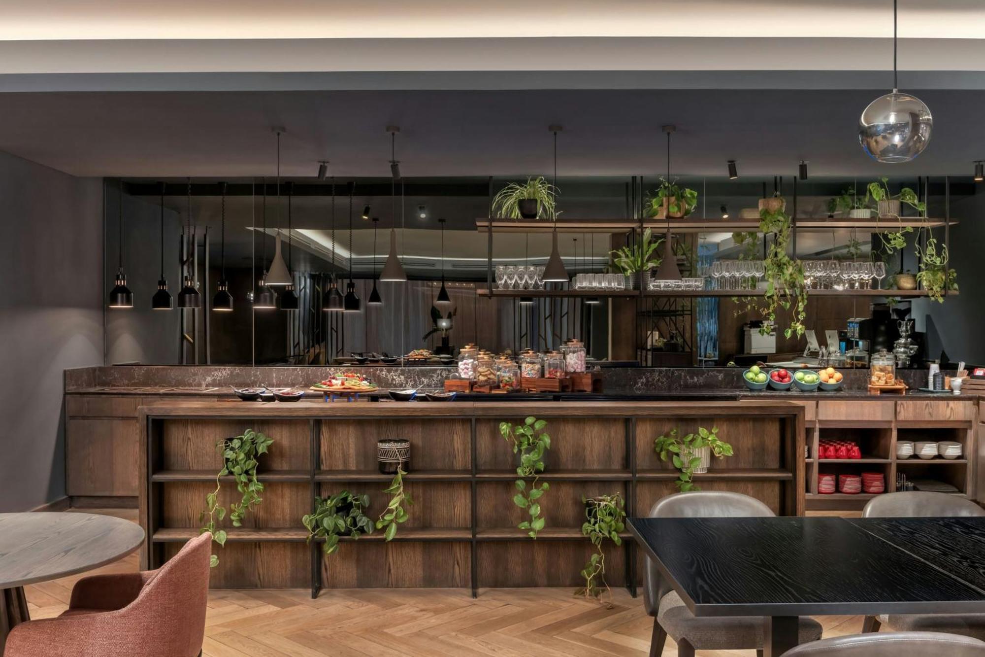 Johannesburg Marriott Hotel Melrose Arch Exterior photo